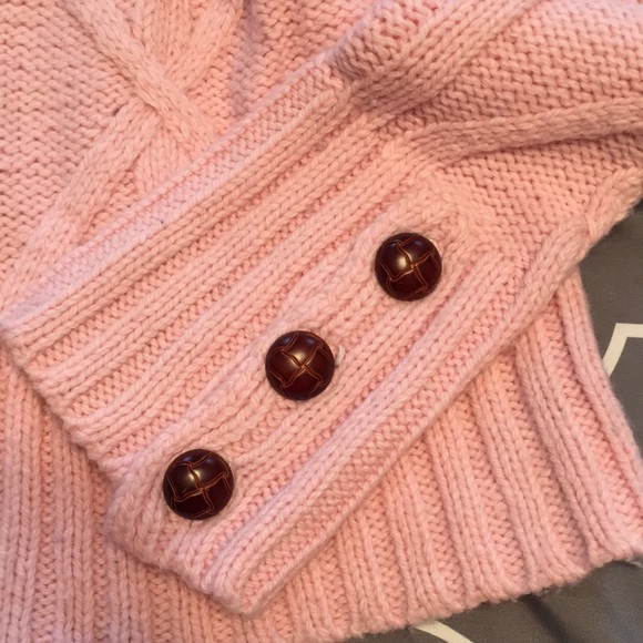 So Lg Pink Cable Knit Sweater W Wooden 